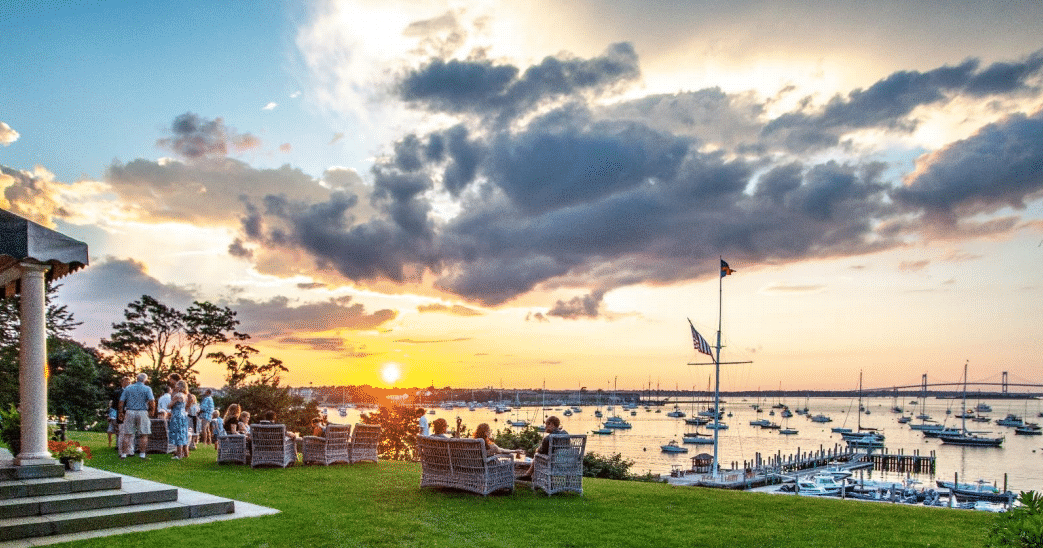 new york yacht club restaurant newport